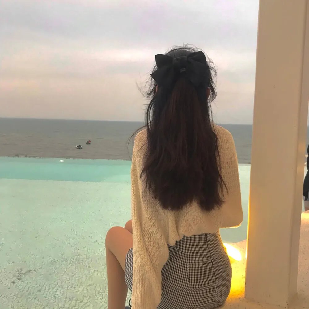 叔比狗:尼斯湖大水怪